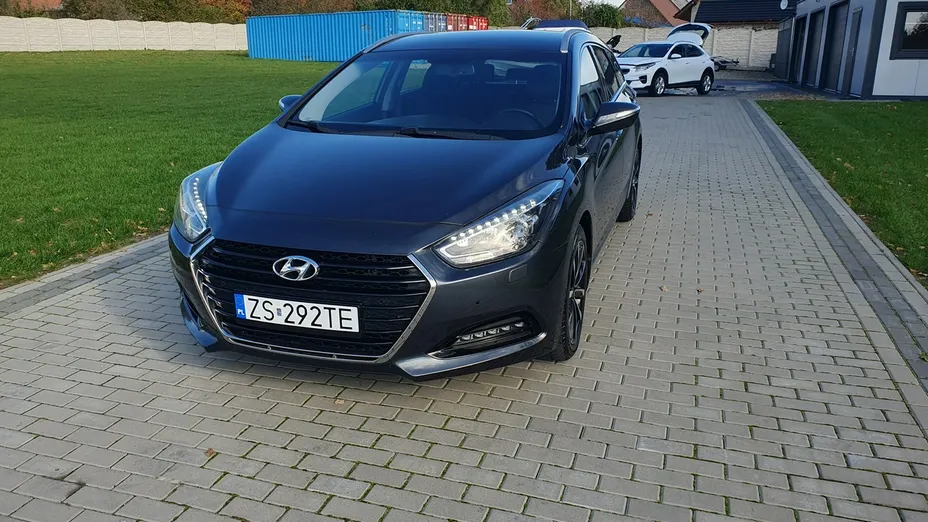 HYUNDAI i40 -