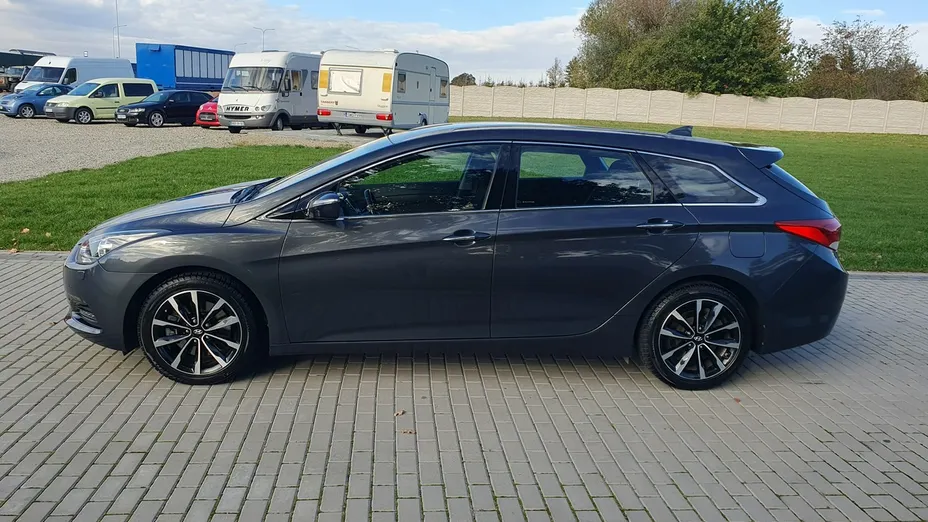HYUNDAI i40 -