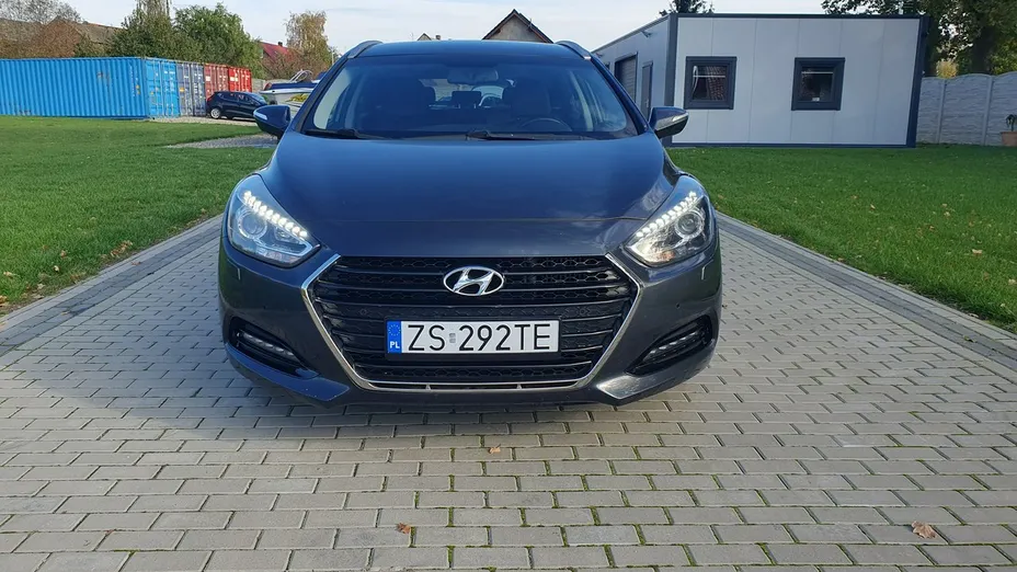 HYUNDAI i40 -