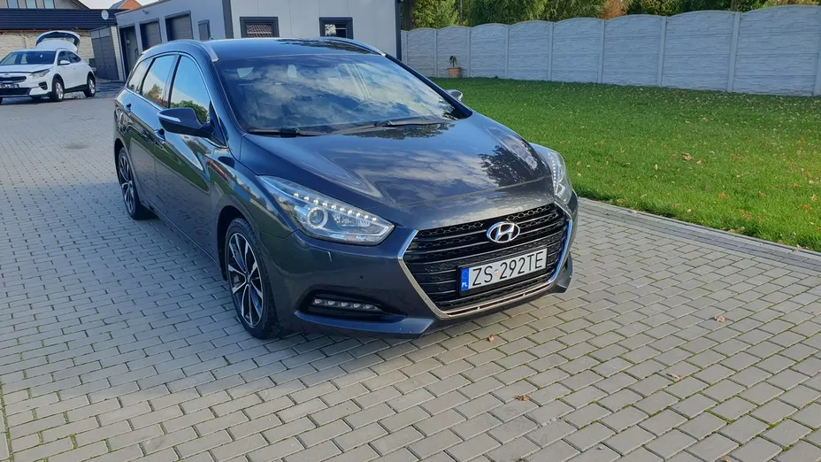 HYUNDAI i40 -