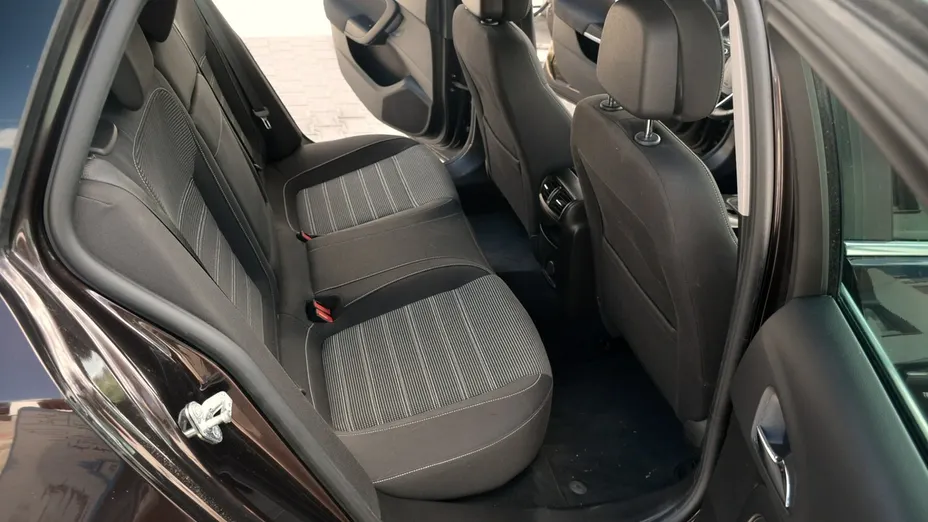 OPEL Insignia -