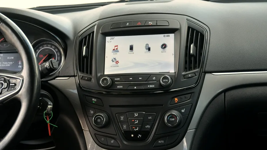OPEL Insignia -