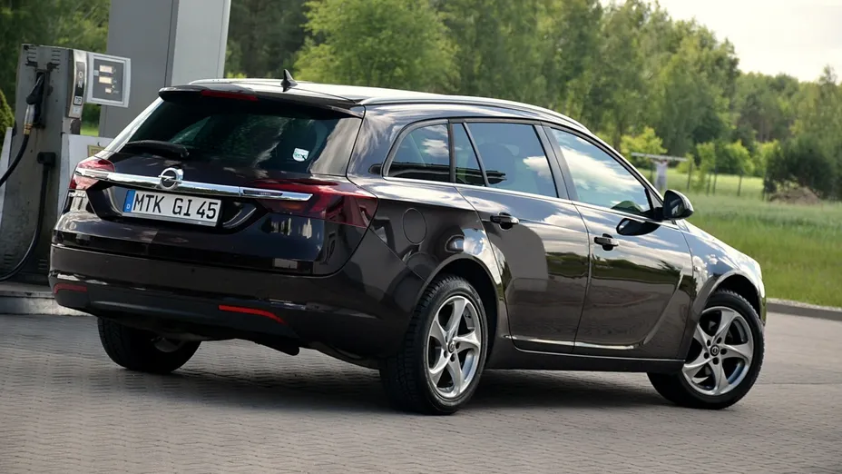OPEL Insignia -