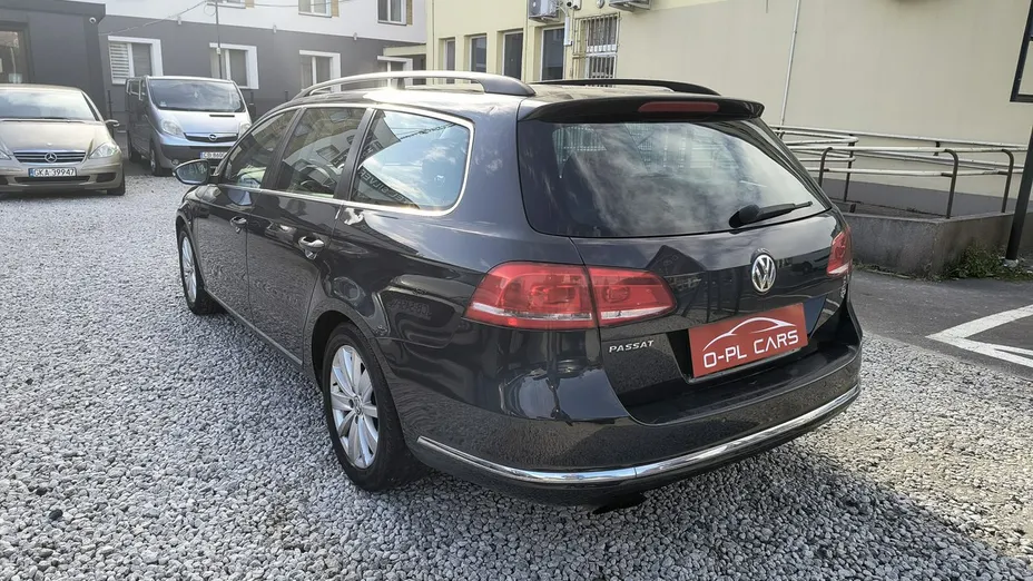 VOLKSWAGEN Passat -