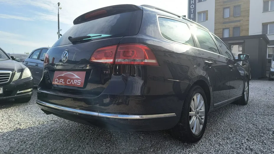 VOLKSWAGEN Passat -