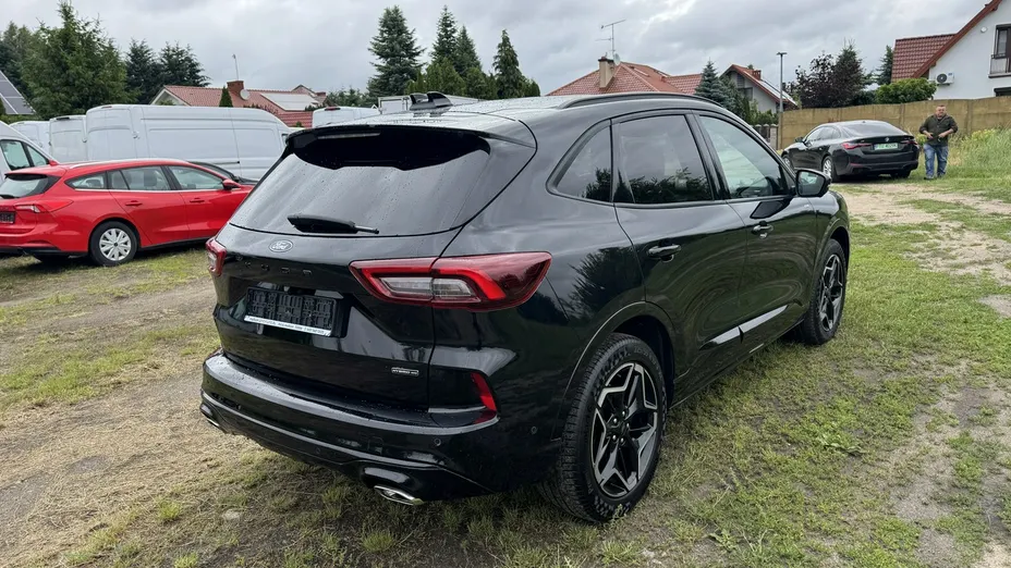 FORD Kuga -