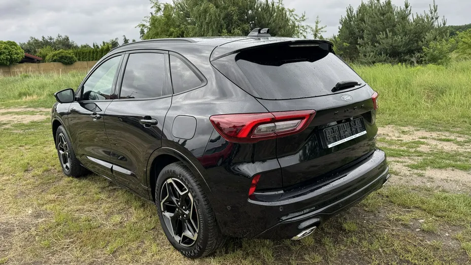 FORD Kuga -