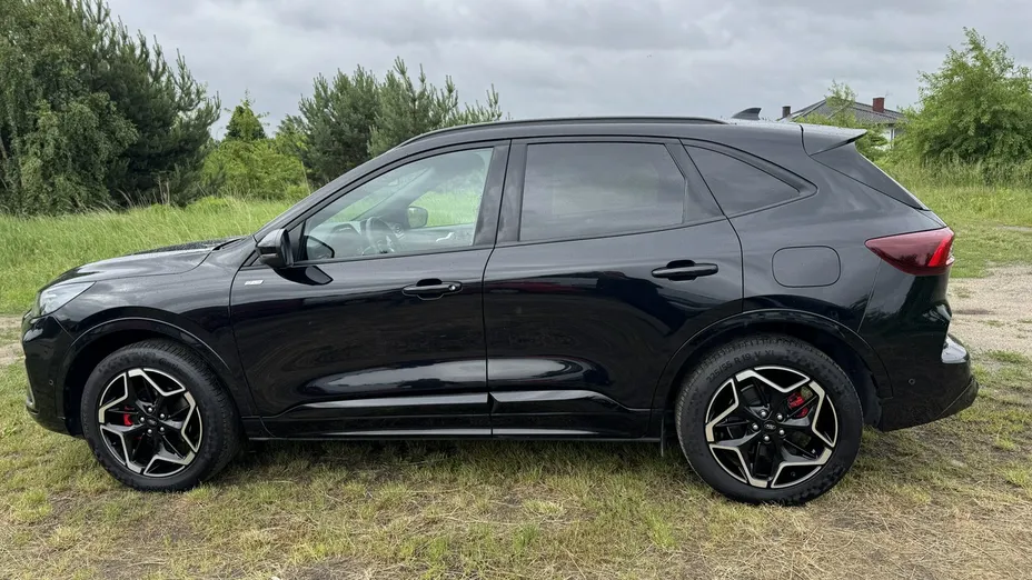 FORD Kuga -
