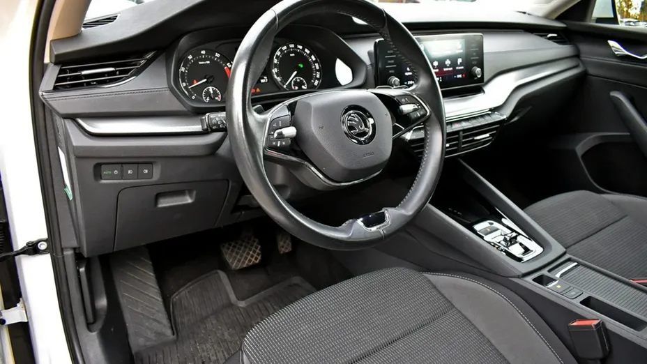SKODA Octavia -