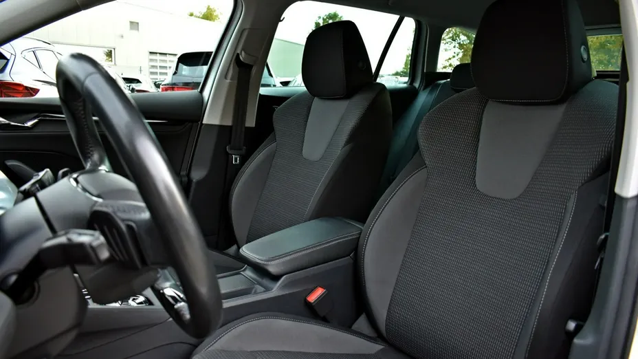 SKODA Octavia -