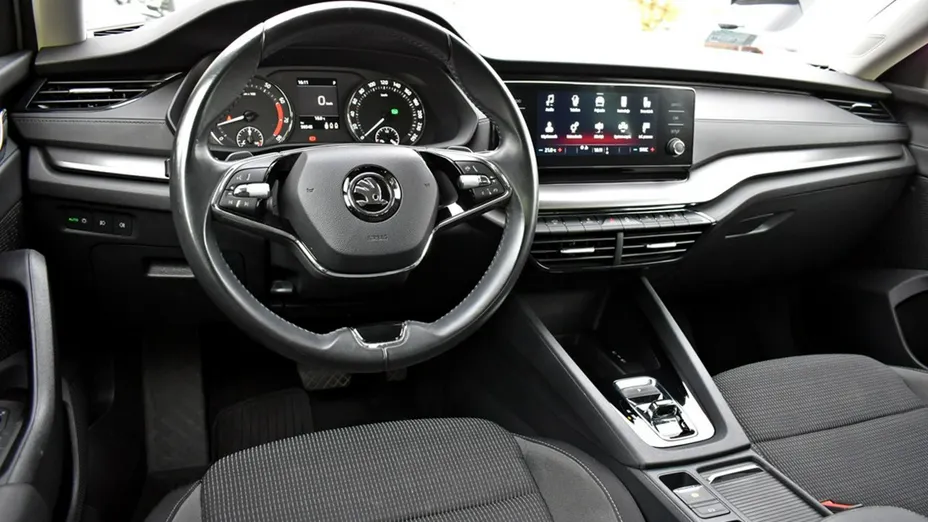 SKODA Octavia -