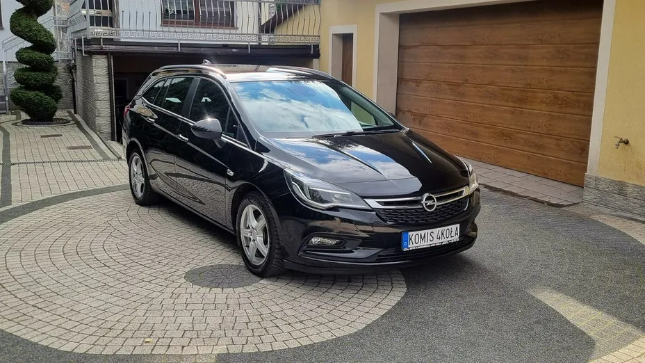 OPEL Astra -