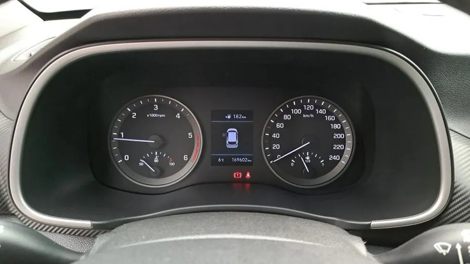 HYUNDAI Tucson -