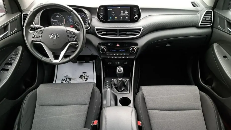 HYUNDAI Tucson -