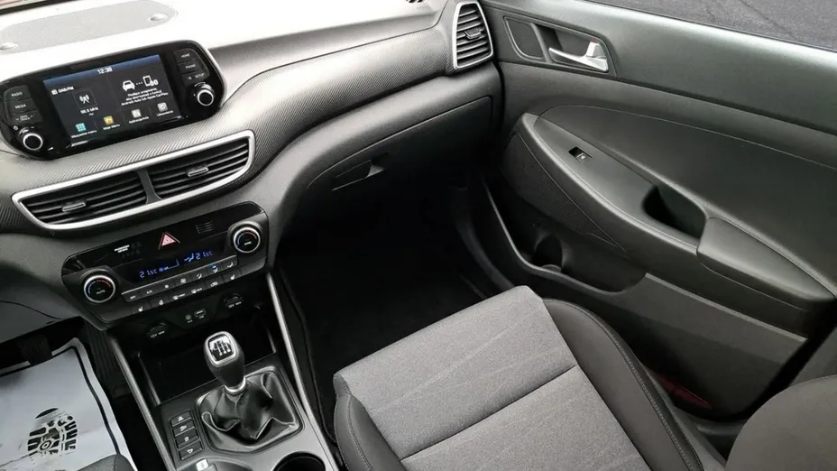 HYUNDAI Tucson -