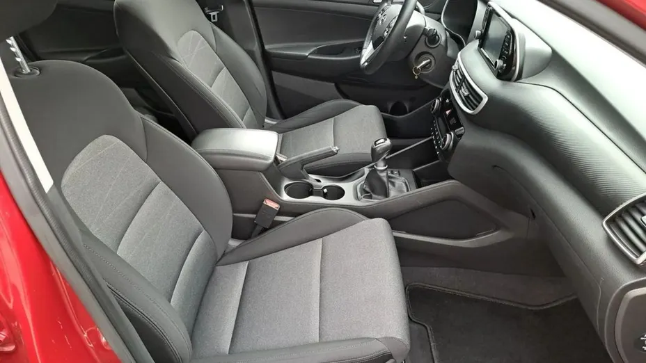 HYUNDAI Tucson -