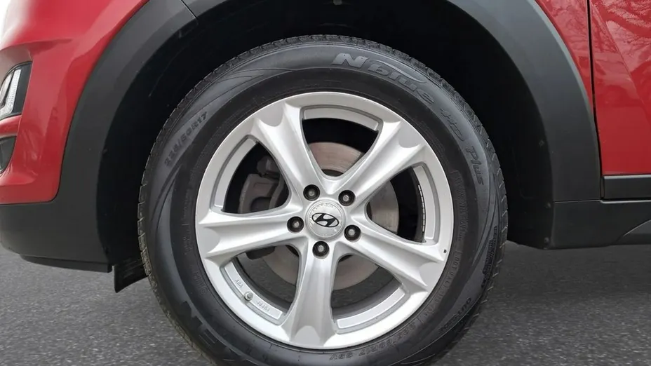 HYUNDAI Tucson -