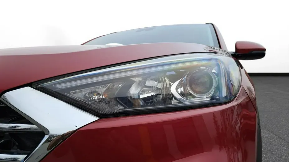 HYUNDAI Tucson -