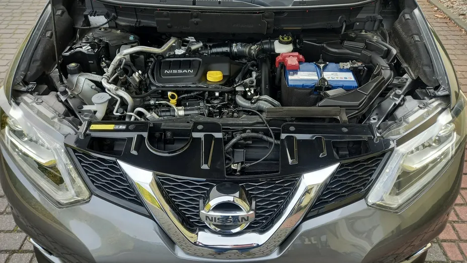NISSAN X-Trail -