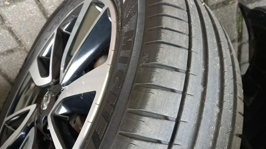 NISSAN X-Trail -