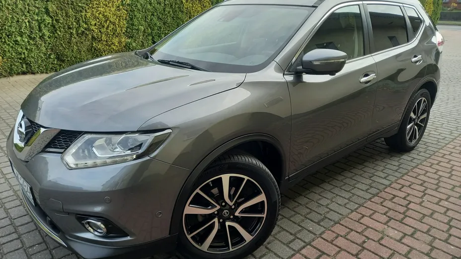 NISSAN X-Trail -