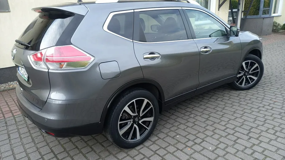 NISSAN X-Trail -