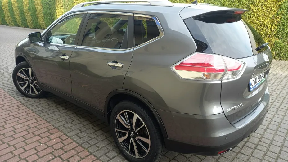 NISSAN X-Trail -