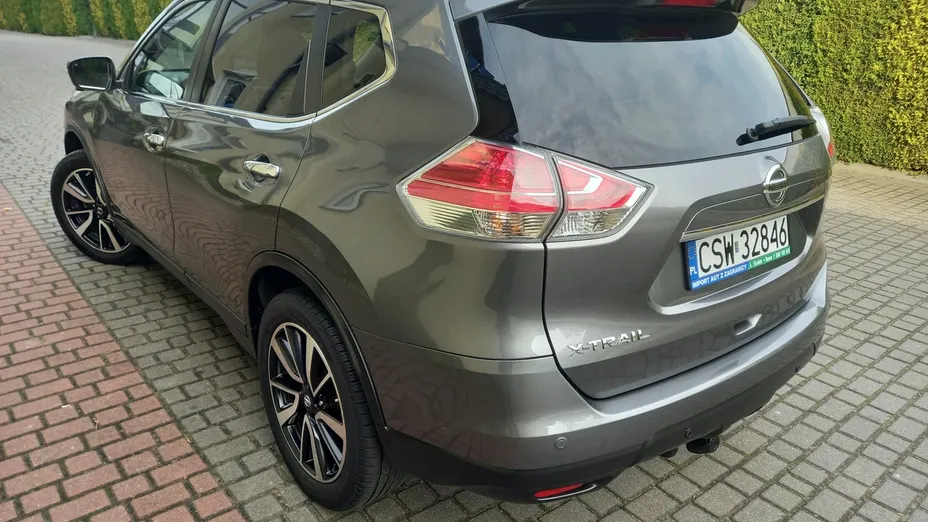NISSAN X-Trail -