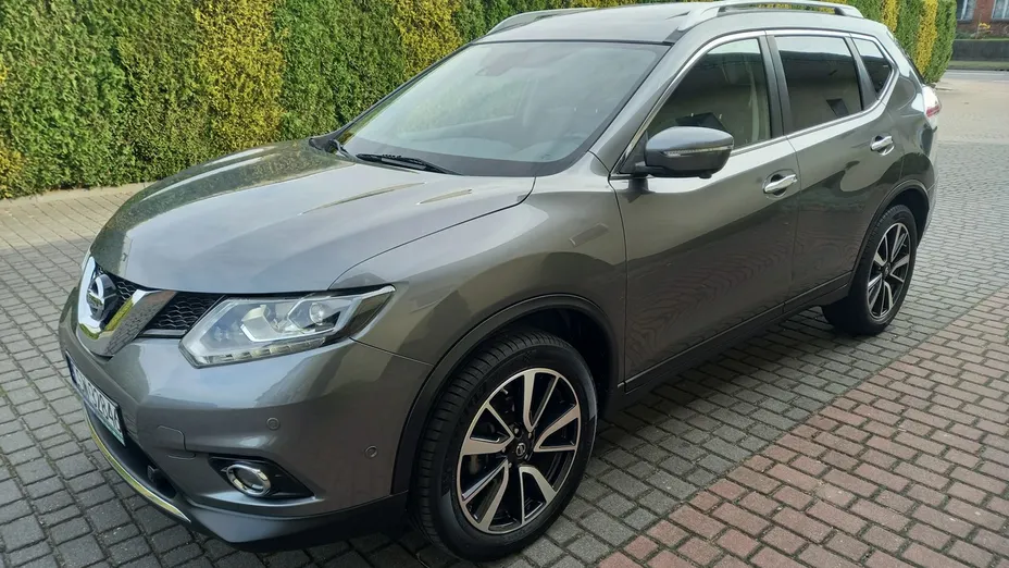 NISSAN X-Trail -