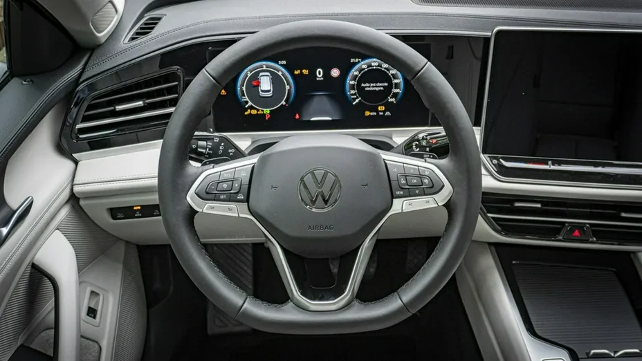 VOLKSWAGEN Passat -