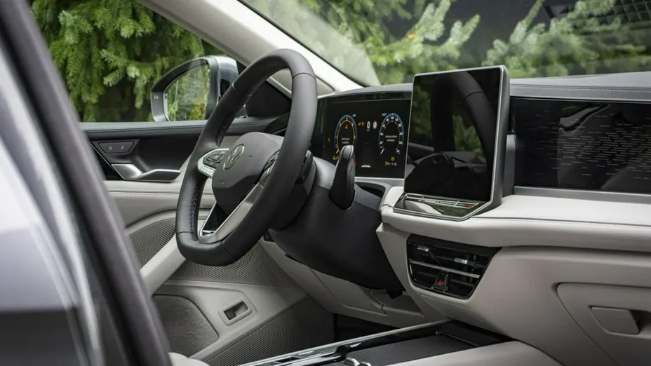 VOLKSWAGEN Passat -
