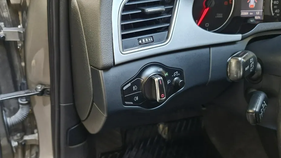 AUDI A4 -