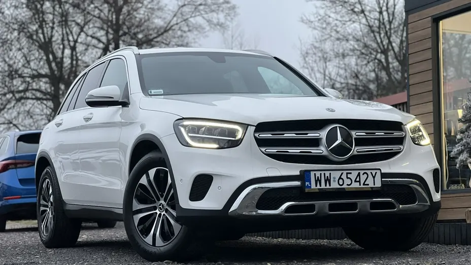 MERCEDES-BENZ GLC -