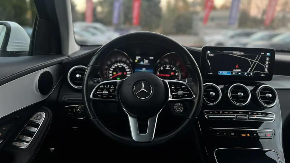 MERCEDES-BENZ GLC -