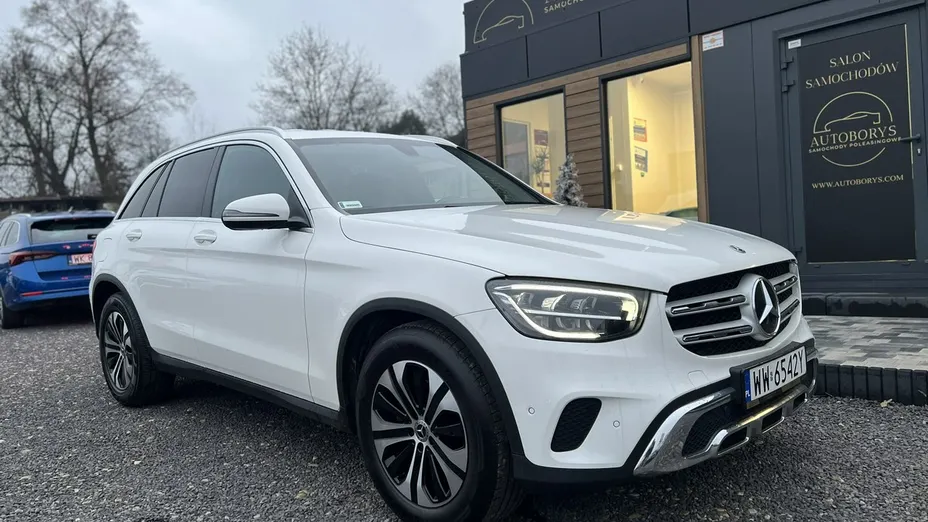 MERCEDES-BENZ GLC -