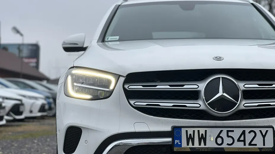 MERCEDES-BENZ GLC -