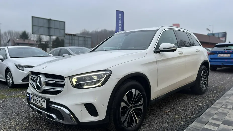 MERCEDES-BENZ GLC -