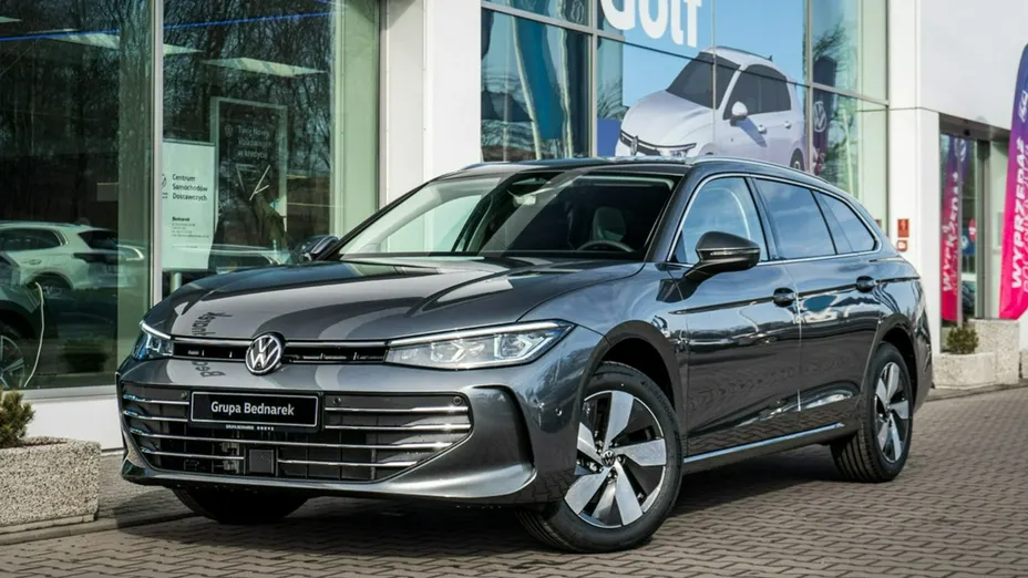 VOLKSWAGEN Passat -