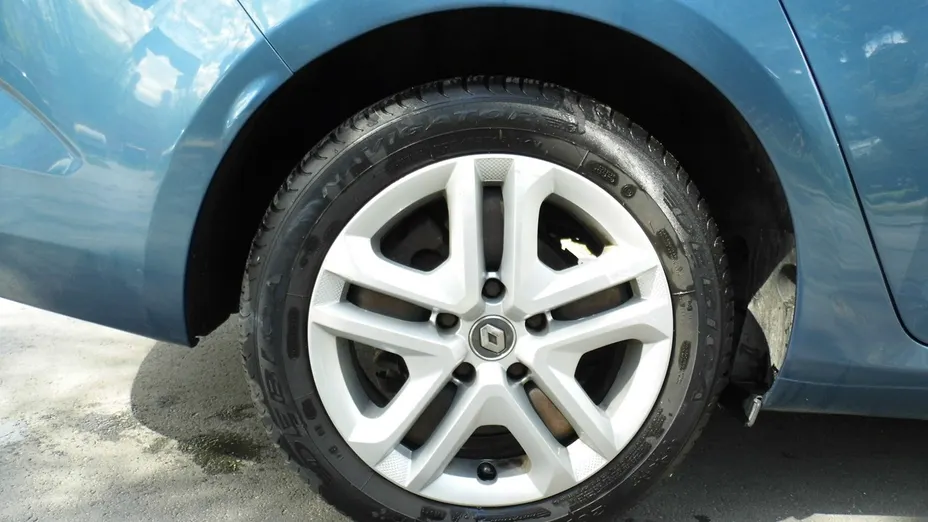 RENAULT Megane -