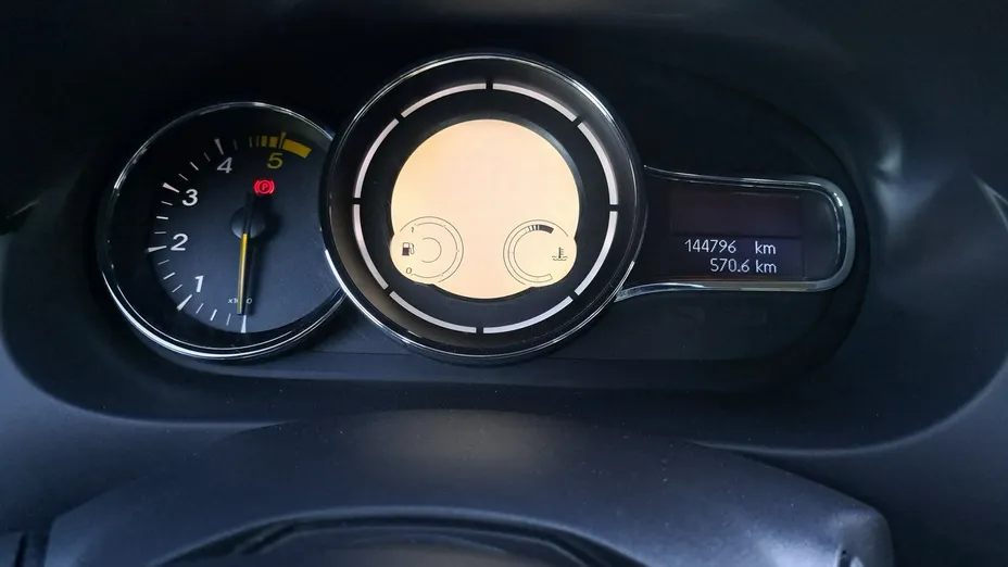 RENAULT Fluence -