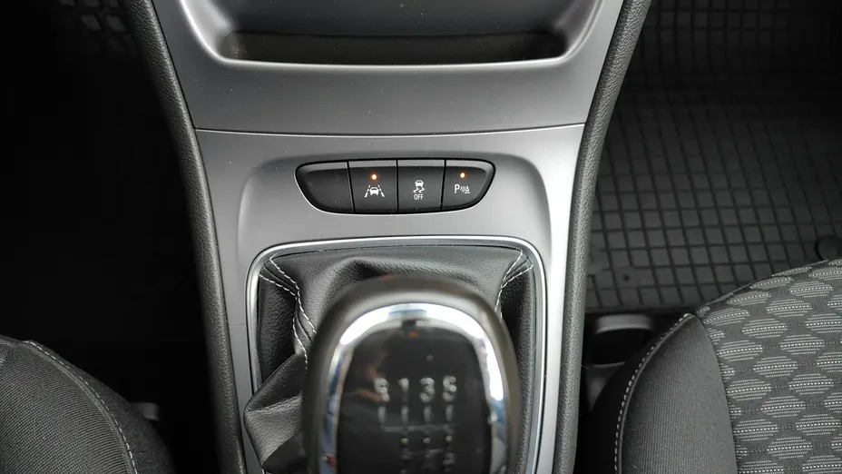 OPEL Astra -