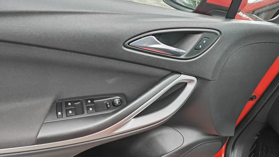 OPEL Astra -