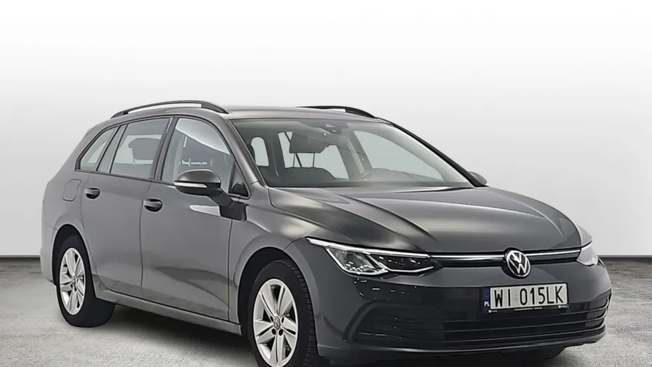 VOLKSWAGEN Golf -