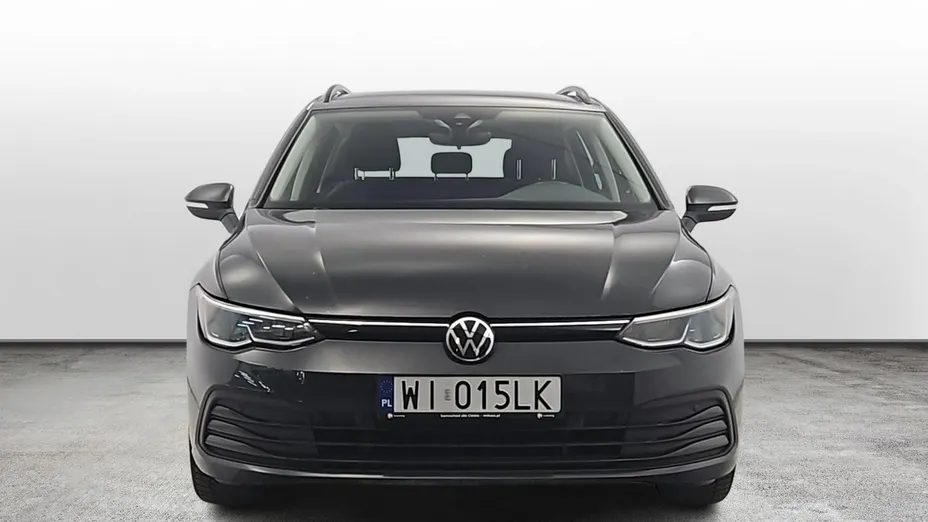 VOLKSWAGEN Golf -
