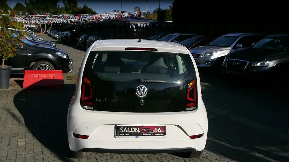 VOLKSWAGEN up! -