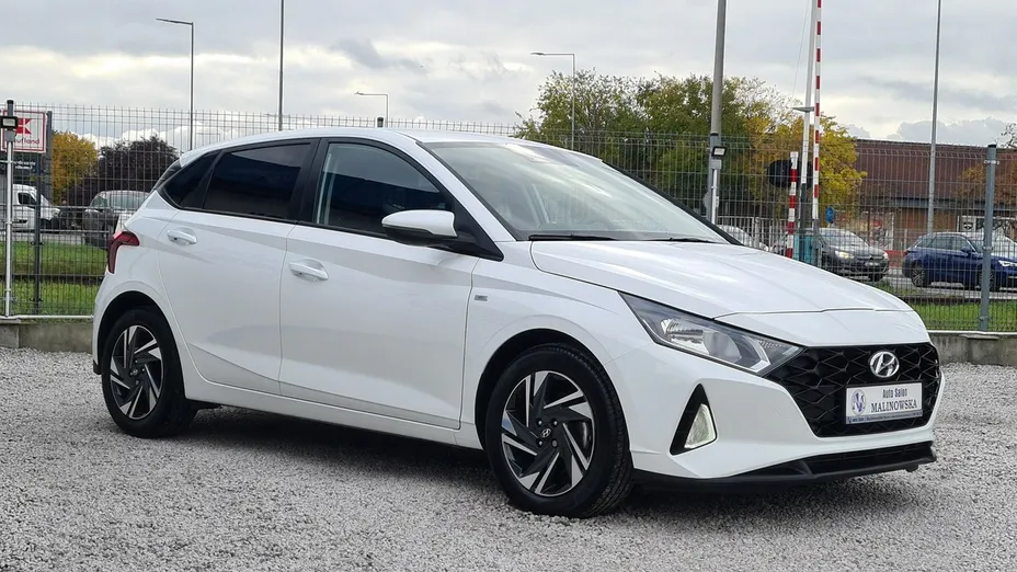 HYUNDAI i20 -
