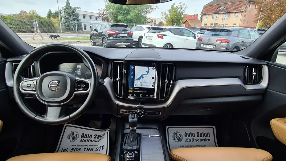 VOLVO XC60 -