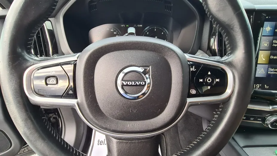 VOLVO XC60 -