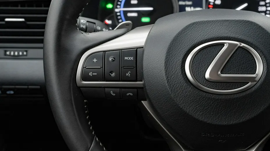 LEXUS RX -