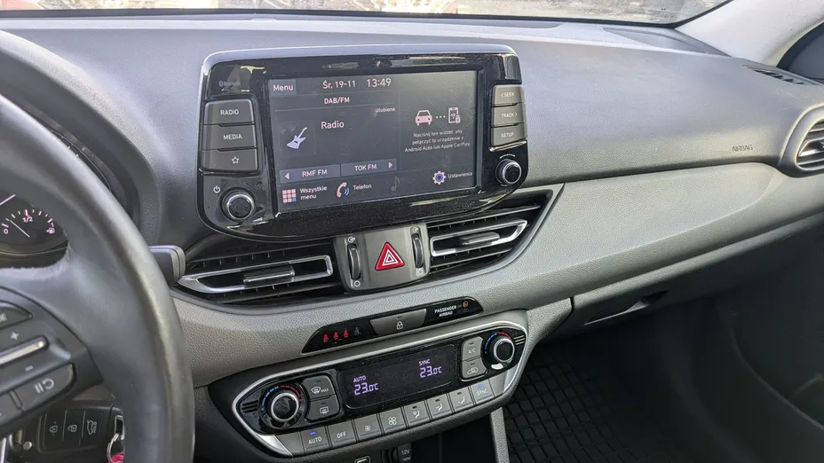 HYUNDAI i30 -